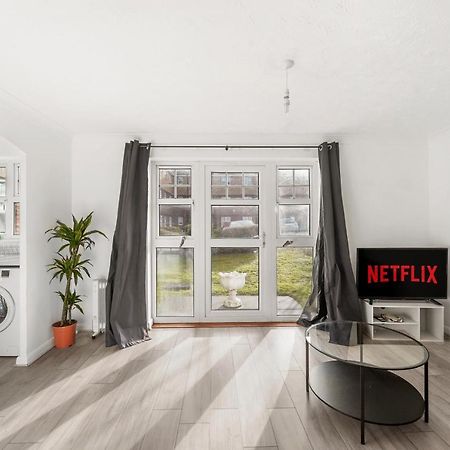 Apartament Cozy Luton Town Centre Retreat Zewnętrze zdjęcie